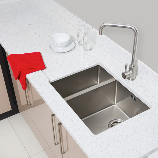 AVANTE Square Swivel Spout Single Lever Mixer Tap