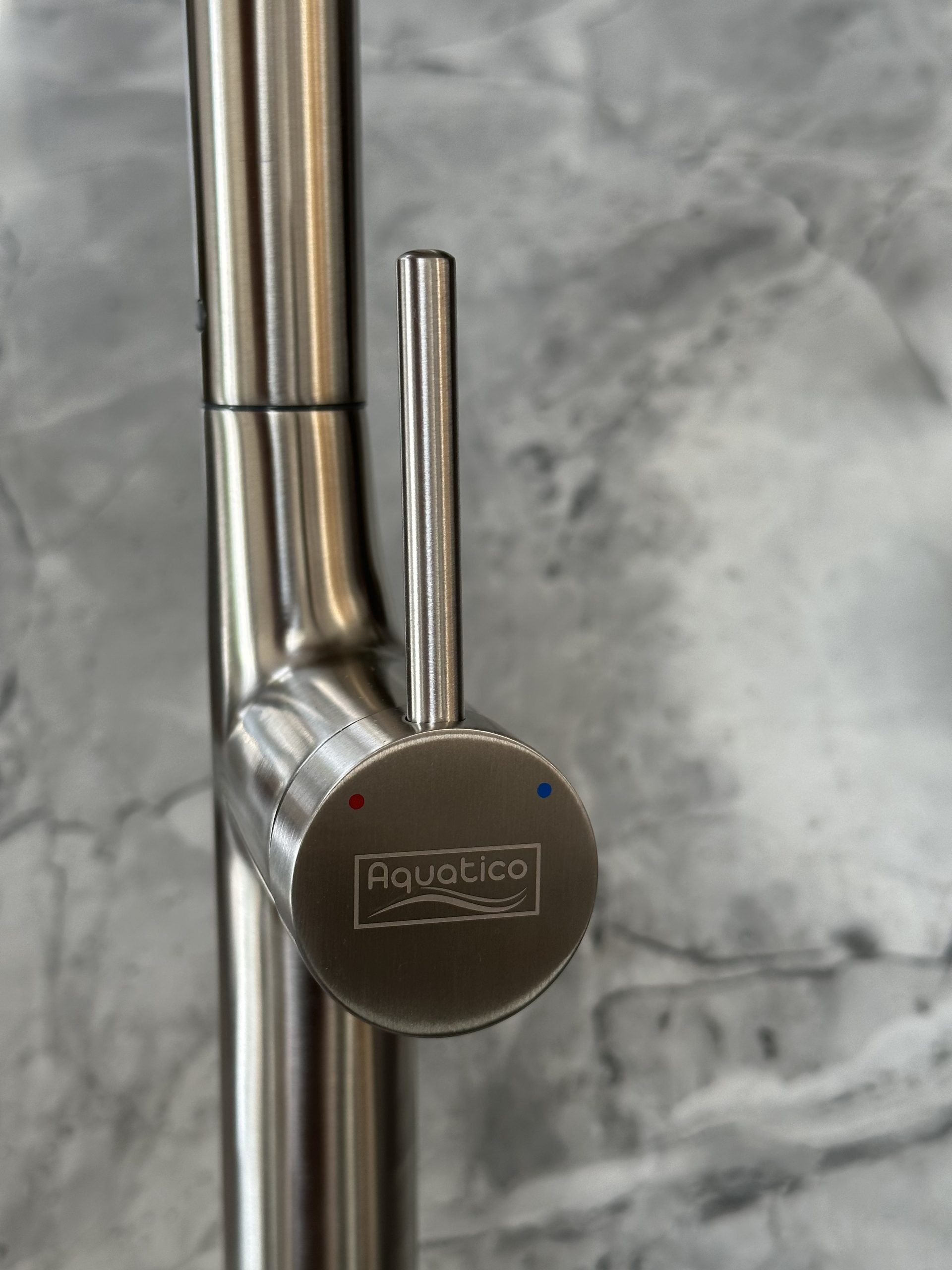 CURVAS With Pull Out Rounded Spray Head Single Lever Mixer Tap