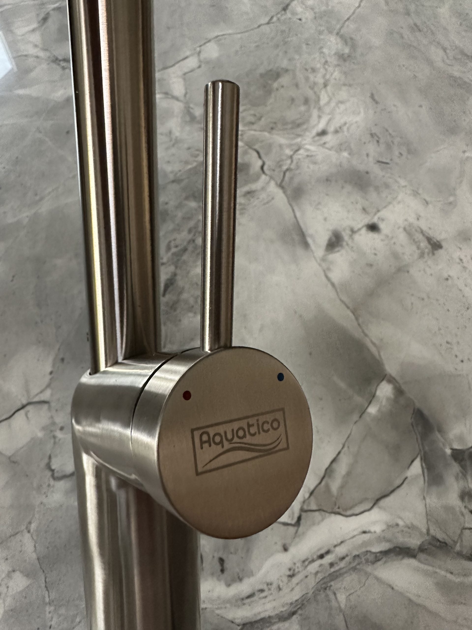 SPIGOLO Full Flow Smooth Water Softened Square Swivel Spout With Shower Function