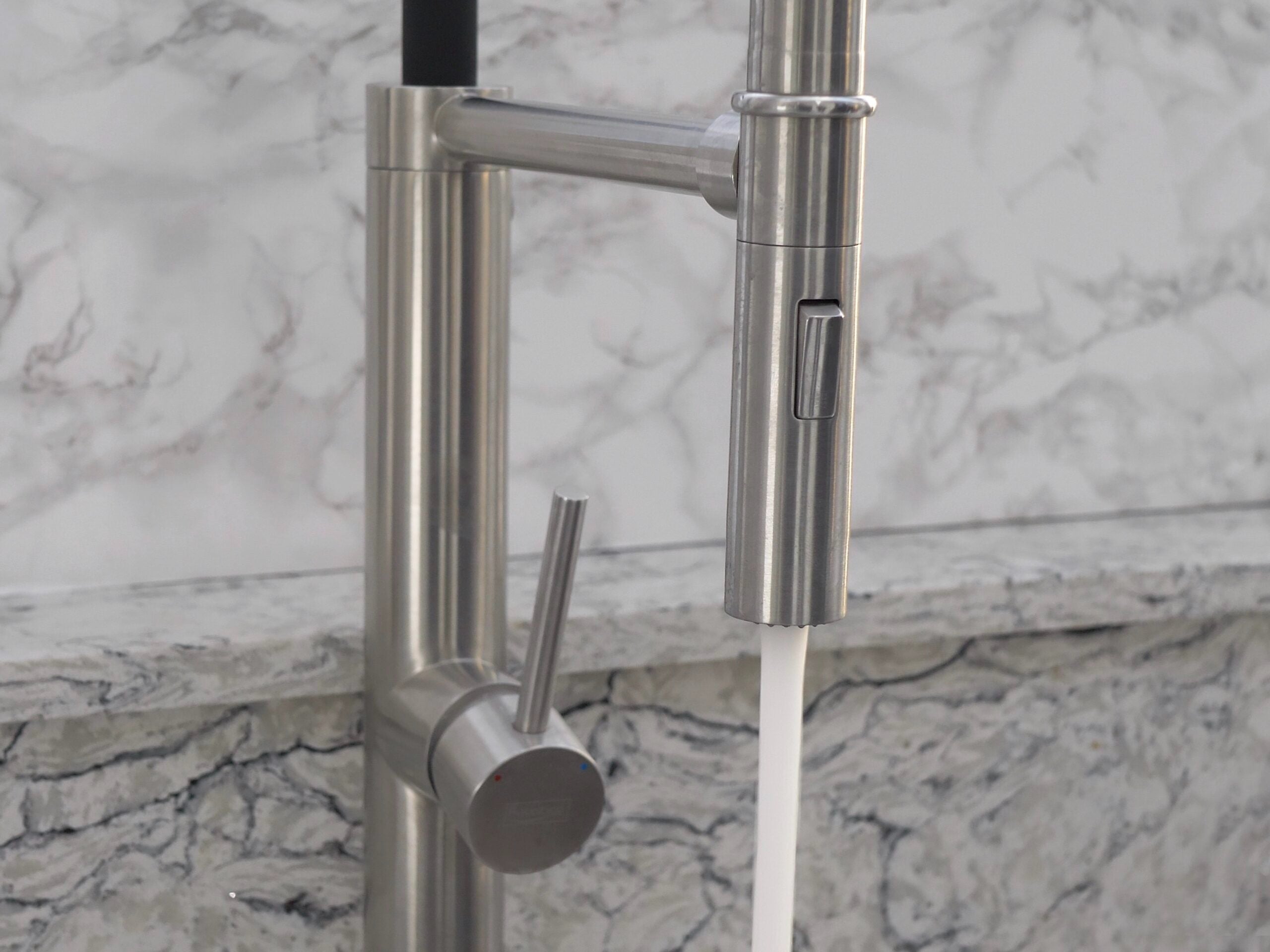 CICLO Clasp Docking Mixer Tap With A Black Flexible Rubber Silicone Spout